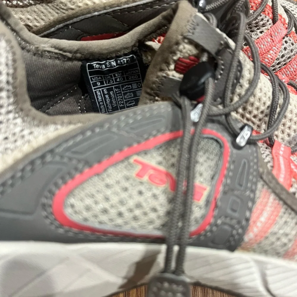 Teva Shoes Women Sz 9 Gray Red Mesh Lightweight Quick Lace Trail‎ Outdoor